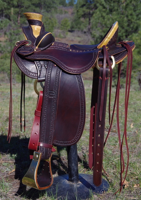 Stock Saddle Dark Oiled Antiqued 15" Stock Saddle Dark Oiled Antiqued 15"