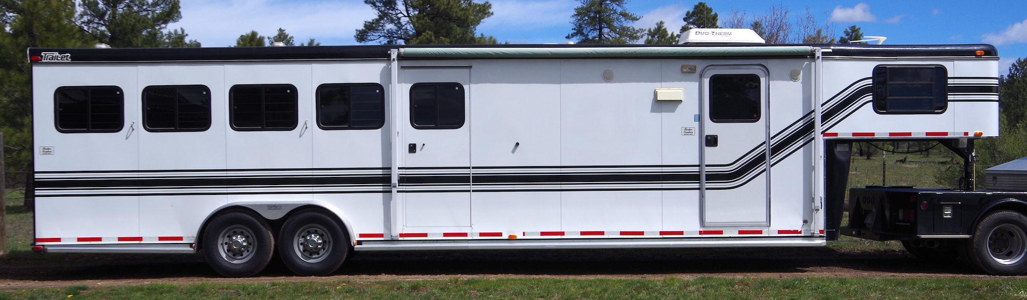 LQ 4 Horse Trailer For Sale LQ 4 Horse Trailer For Sale